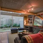 Alojarent Glamis Luxurious Loft